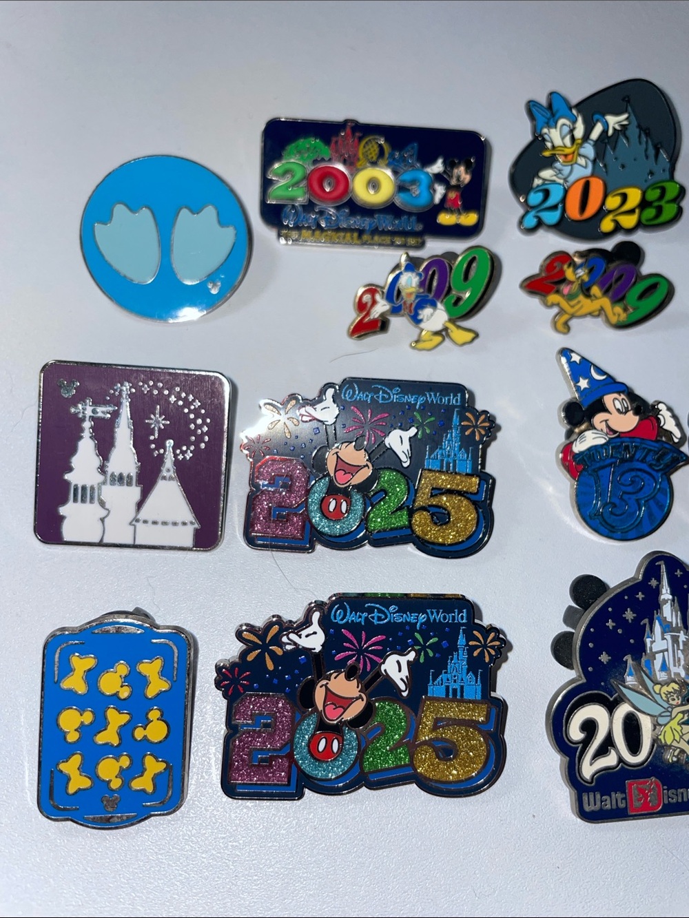 Disney pin bundle for @geedee74 - Picture 2 of 10